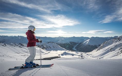 Kış Sporları Merkezleri: Kayak, Snowboard ve Diğer Kış Aktiviteleri için En İyi Rotalar